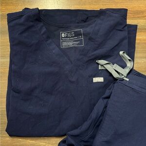 Navy Figs: Catarina Top, XL and Yola Skinny Scrub Pant, XLT